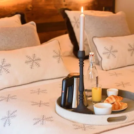 Neste De Jade Hotel 3*
